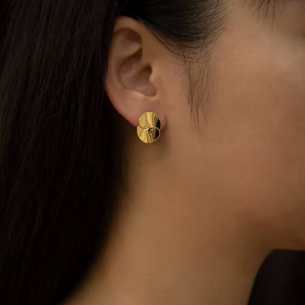 18K Gold Plated Curve Stud Earrings